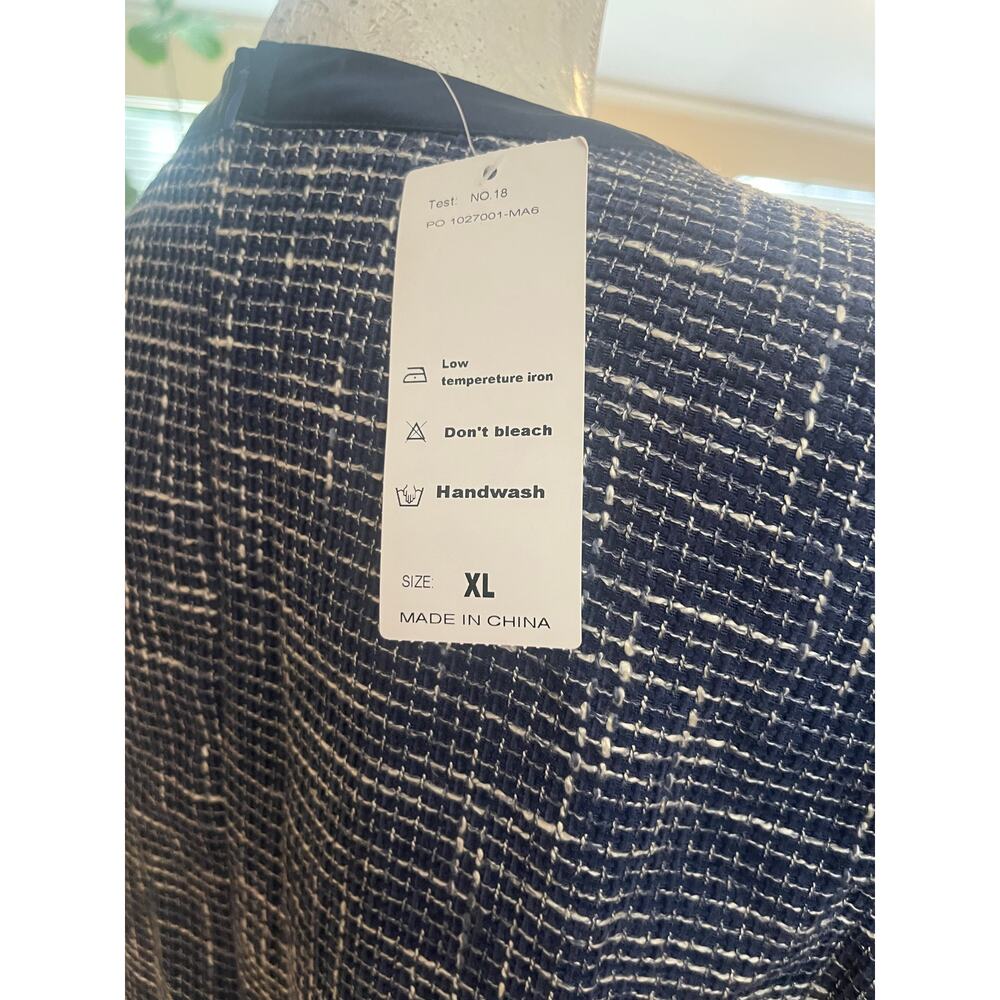 TWEED BOW BUTTON DRESS, NAVY SZ XL NEW W TAGS. Sold out style! 🎉 - Picture 4 of 7